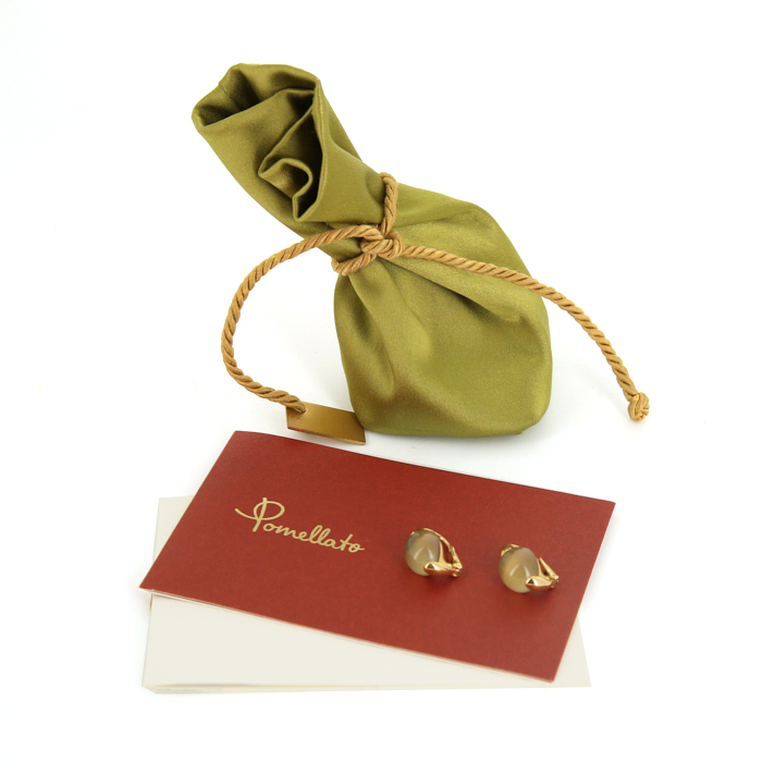 Pomellato Luna earrings in pink gold and moonstone - Detail D2