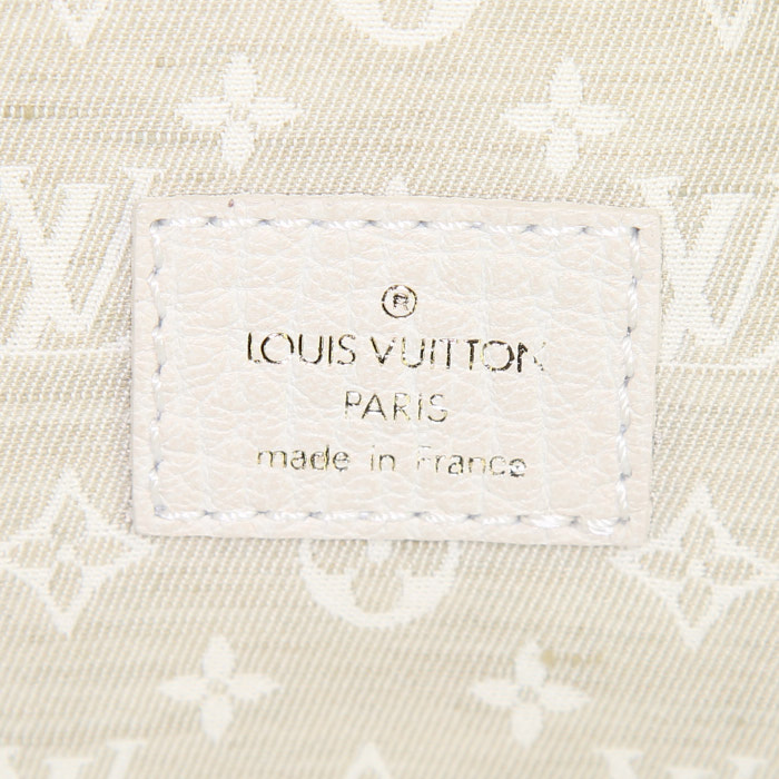 Sac bandoulière Louis Vuitton Saumur moyen modèle en toile monogram blanc-cassé et cuir blanc-cassé - Detail D3
