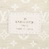 Borsa a tracolla Louis Vuitton Saumur modello medio in tela monogram bianco sporco e pelle bianco sporco - Detail D3 thumbnail