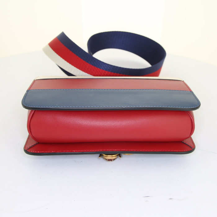 Sac à main Gucci Queen Margaret en cuir tricolore blanc rouge et bleu - Detail D4
