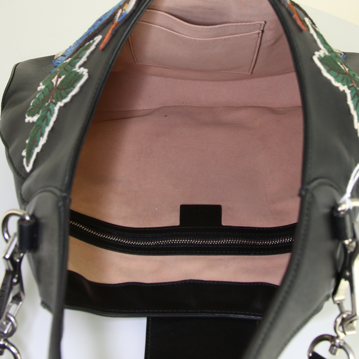 Gucci Dionysus bag worn on the shoulder or carried in the hand in black leather - Detail D3