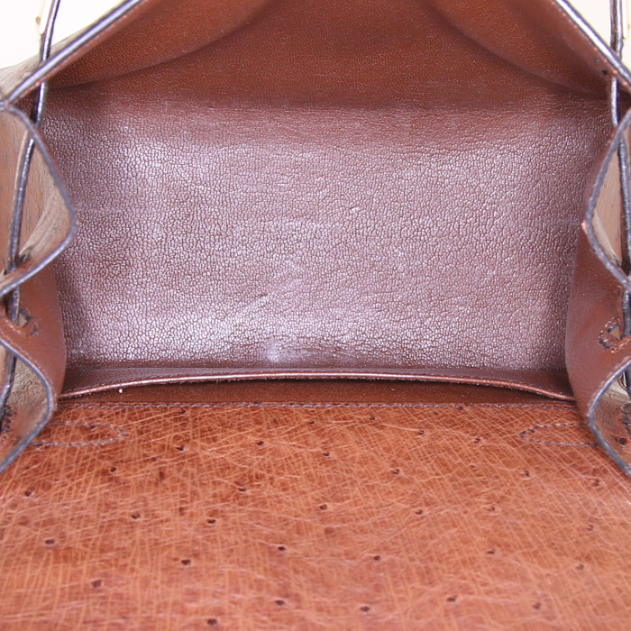 Hermes Kelly 20 cm handbag in brown ostrich leather - Detail D3