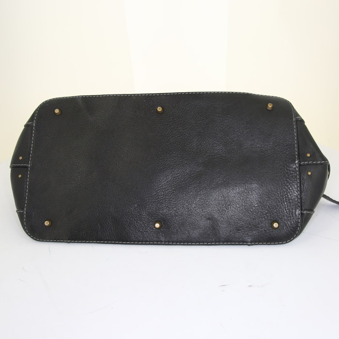 Bolso de mano Chloé en cuero granulado negro - Detail D4