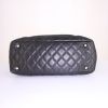 Bolso de mano Chanel Cambon en cuero acolchado negro y blanco - Detail D4 thumbnail