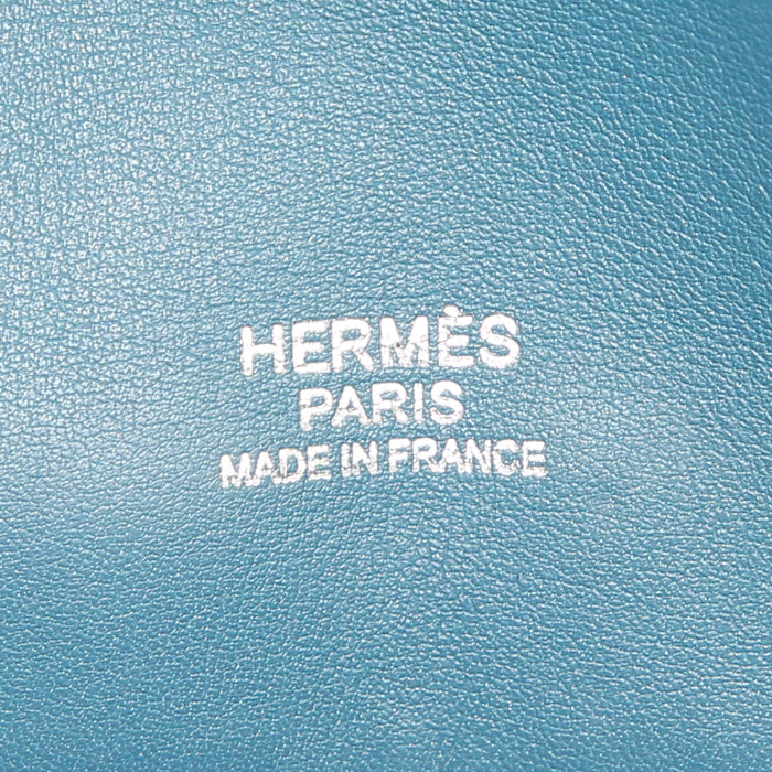 Sac bandoulière Hermès Berline petit modèle en cuir bleu-canard et daim - Detail D3