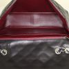 Chanel Timeless jumbo shoulder bag in black quilted leather - Detail D3 thumbnail