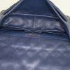 Sac à main Chanel Timeless en cuir matelassé bleu-foncé - Detail D3 thumbnail
