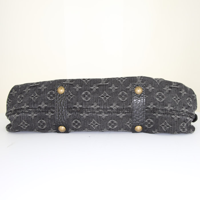 Sac à main Louis Vuitton Neo Cabby en toile denim monogrammée grise et cuir noir - Detail D5