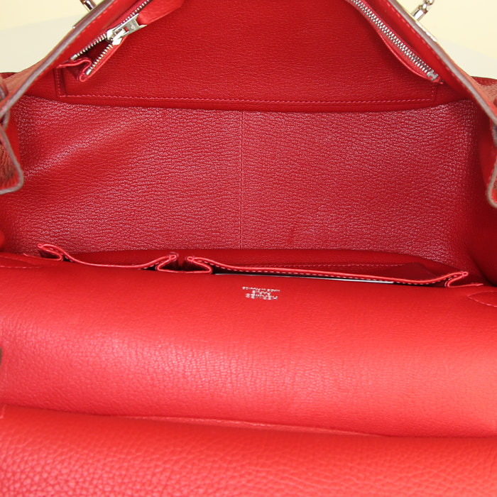 Bolso bandolera Hermes Jypsiere 31 cm en cuero togo rojo - Detail D2