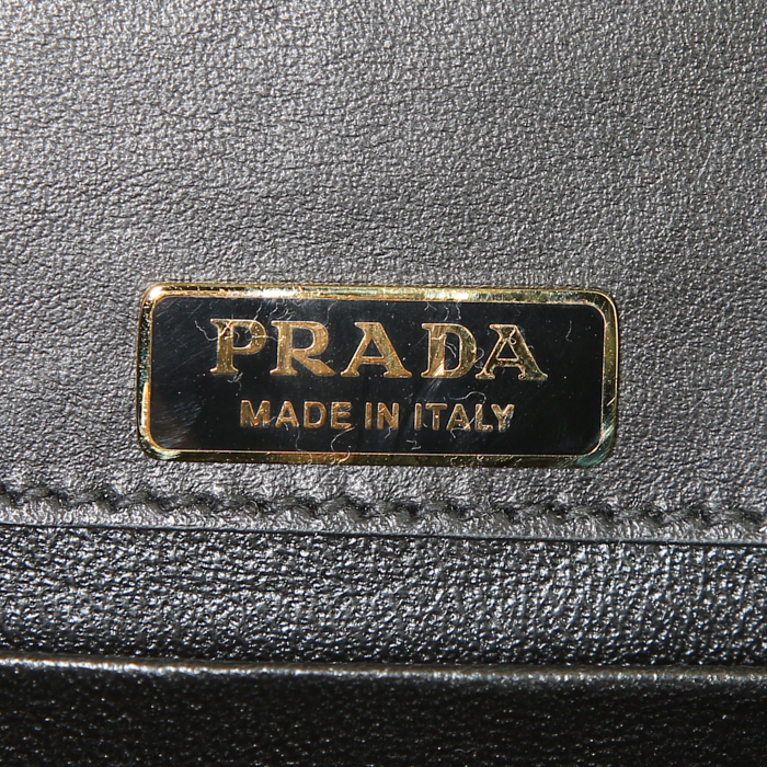 Bolso de mano Prada Cahier en cuero negro - Detail D3