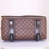 Valise souple Louis Vuitton Pegase en toile damier marron et cuir marron - Detail D4 thumbnail