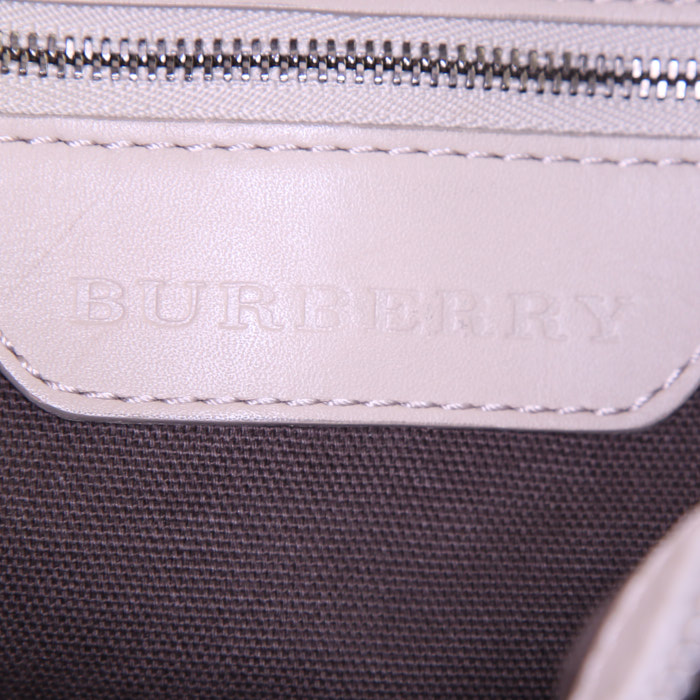 Burberry Northfield handbag in beige Haymarket canvas and beige leather - Detail D4
