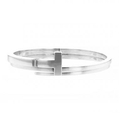 Opening Tiffany & Co Square bangle in silver and diamonds