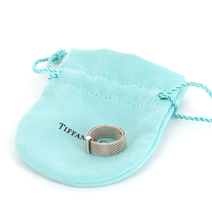 Tiffany 
Co Somerset ring in silver and diamonds - Detail D2