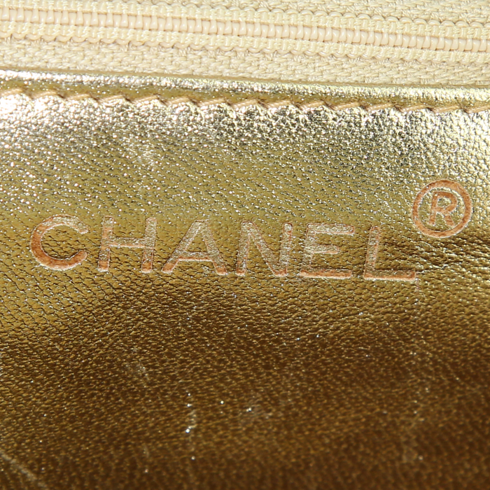 Sac du soir Chanel Vintage en soie bleu-nuit - Detail D4