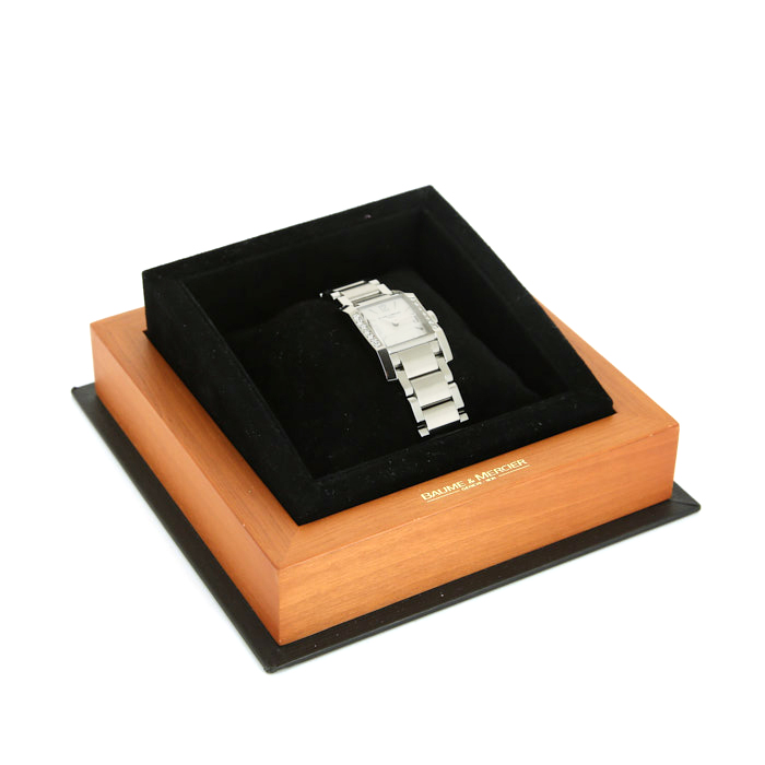 Baume & Mercier Hampton watch in stainless steel Ref:  65516 Circa  2000 - Detail D2
