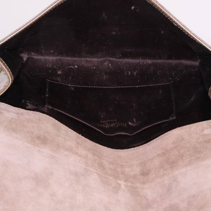 Saint Laurent Belle de Jour pouch in beige patent leather - Detail D2