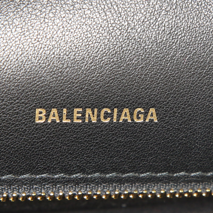 Sac à main Balenciaga Ville Top Handle taille M en cuir noir - Detail D4