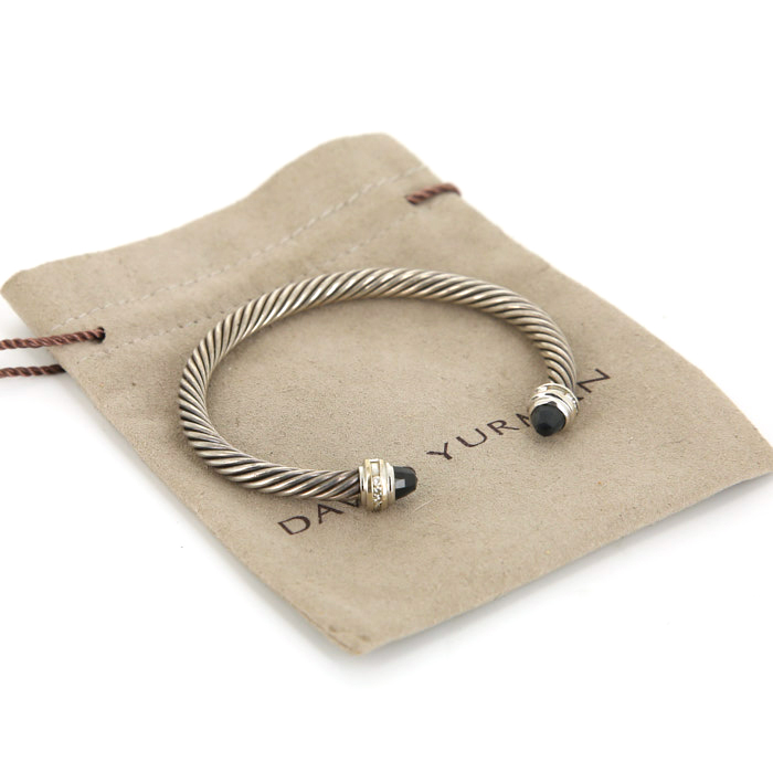 Bracciale a cerchio aperto David Yurman Cable Classique in argento,  onice e diamanti - Detail D2
