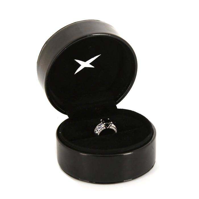 Sortija Mauboussin Saphir D'Amour en oro blanco y diamantes y en zafiro - Detail D2