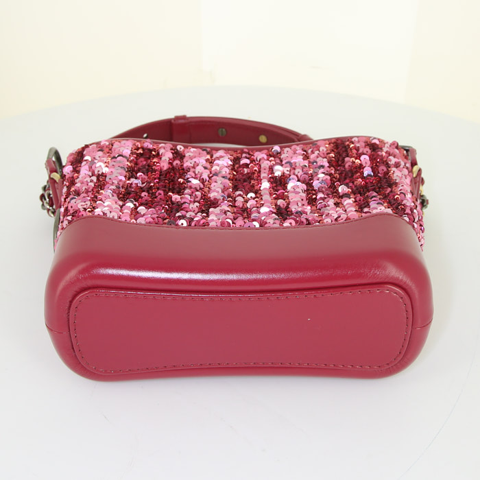 Bolso bandolera Chanel Gabrielle  modelo pequeño en lona roja y cuero rojo - Detail D5