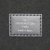 Sac cabas Louis Vuitton Neverfull en cuir épi noir - Detail D3 thumbnail