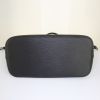 Louis Vuitton Neverfull shopping bag in black epi leather - Detail D4 thumbnail