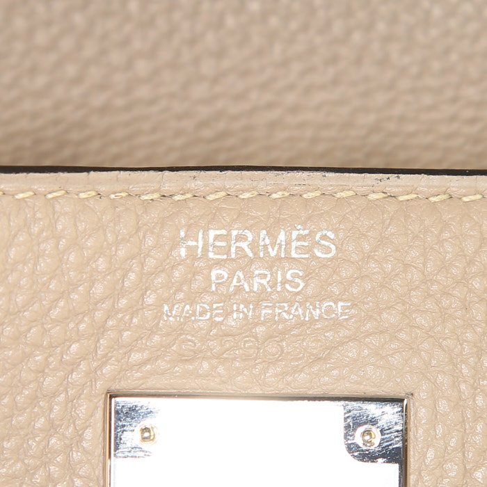 Sac à main Hermes Kelly 32 cm en cuir togo gris-tourterelle - Detail D4