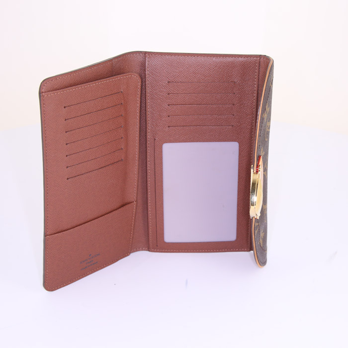 Louis Vuitton wallet in brown monogram canvas and natural leather - Detail D2