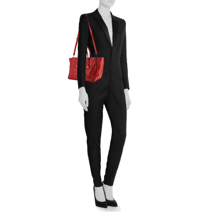 Prada Twin Zip shoulder bag in red leather - Detail D1