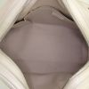 Bolso de mano Louis Vuitton Bowling en cuero Epi blanquecino - Detail D2 thumbnail
