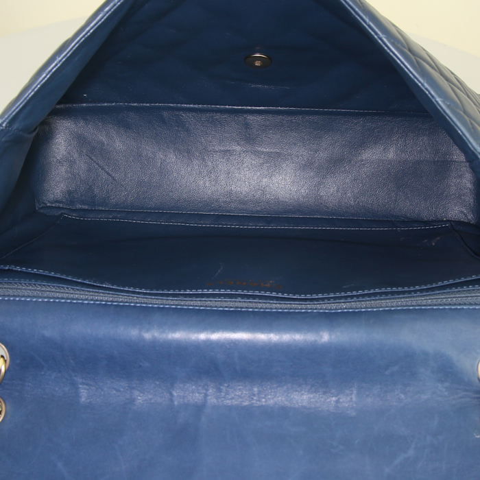 Borsa Chanel Timeless Maxi Jumbo in pelle trapuntata blu - Detail D3