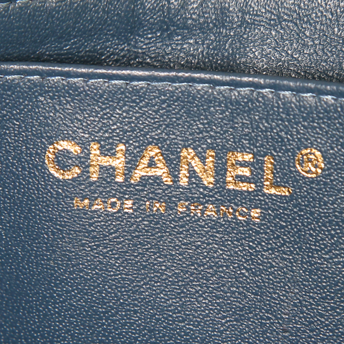 Borsa Chanel Timeless Maxi Jumbo in pelle trapuntata blu - Detail D4