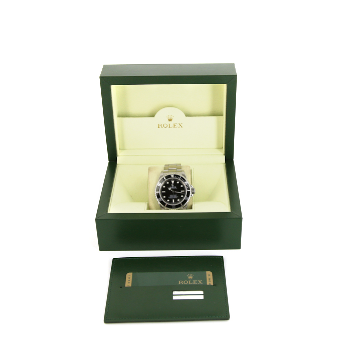 Rolex Submariner watch in stainless steel Ref:  14060M Circa  2008 - Detail D2