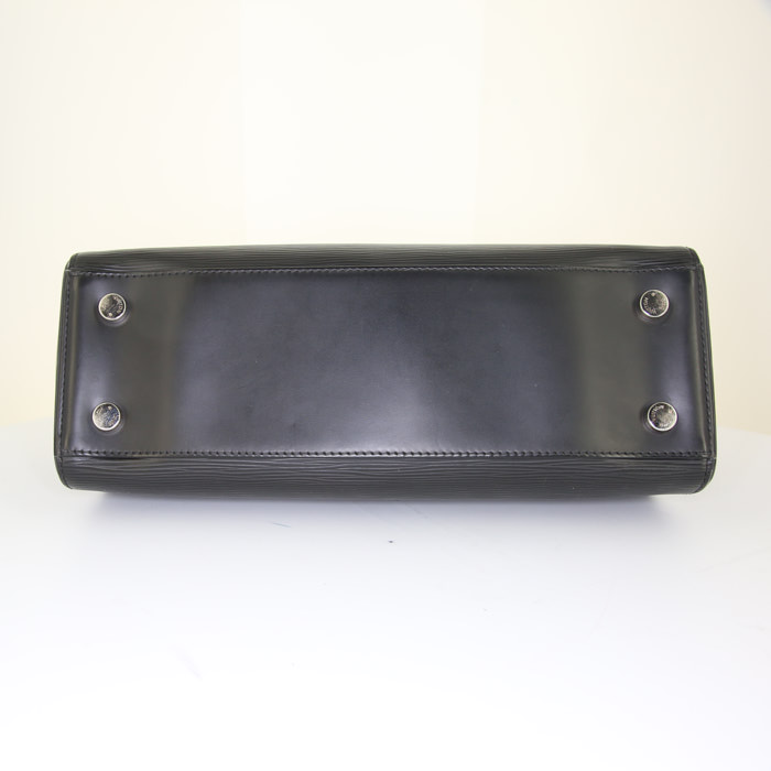Louis Vuitton Brea handbag in black epi leather - Detail D5