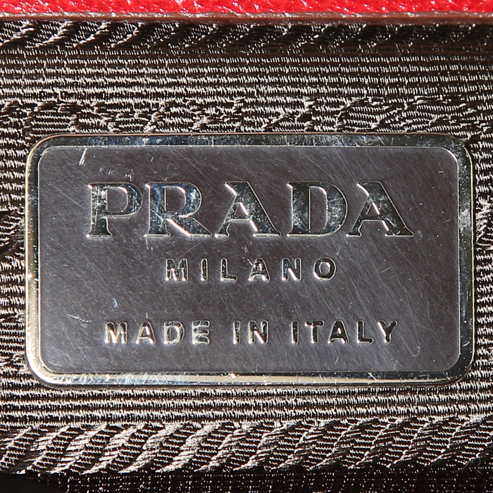 Bolso de fin de semana Prada en cuero granulado rojo - Detail D3