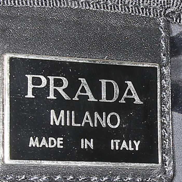 Prada clothes-hangers in black canvas and black leather - Detail D3