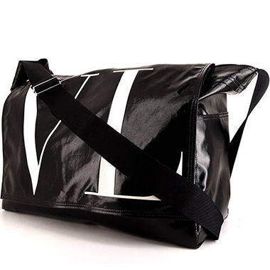 Bolso bandolera Valentino Garavani en lona negra