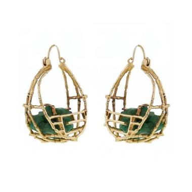 Vintage 1970's earrings in 14 carats yellow gold and emerald