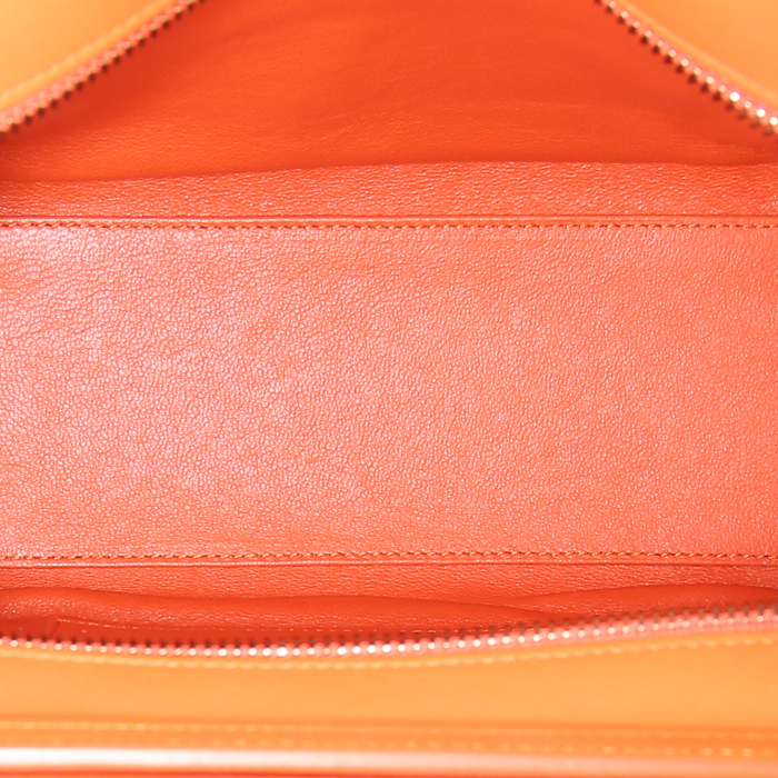 Sac bandoulière Céline Luggage Nano en cuir orange - Detail D4