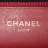 Sac porté épaule ou main Chanel Vintage en daim matelassé noir - Detail D3 thumbnail