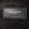 Bolso bandolera Saint Laurent Emmanuelle en piel de potro rosa y cuero negro - Detail D4 thumbnail
