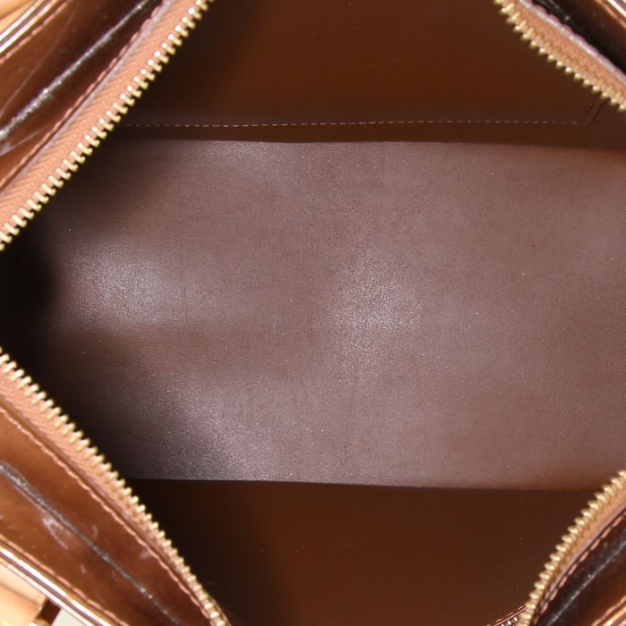 Sac cabas Louis Vuitton Houston en cuir verni monogram marron et cuir naturel - Detail D2