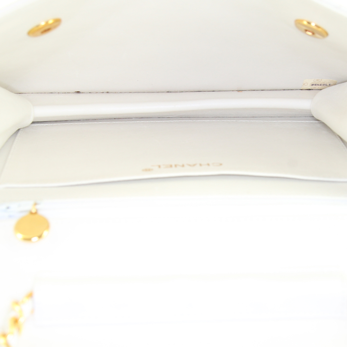 Sac bandoulière Chanel Vintage en cuir matelassé blanc - Detail D3