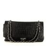 Bolso de mano Chanel 2.55 en cuero negro - 360 thumbnail