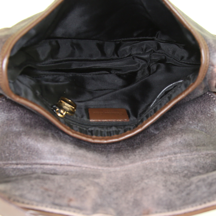 Dior Saddle bag worn on the shoulder or carried in the hand in brown leather - Detail D2