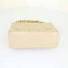 Bolso bandolera Chanel Mini Timeless en cuero acolchado beige - Detail D4 thumbnail