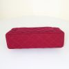 Bolso de mano Chanel Timeless en lona acolchada roja - Detail D5 thumbnail