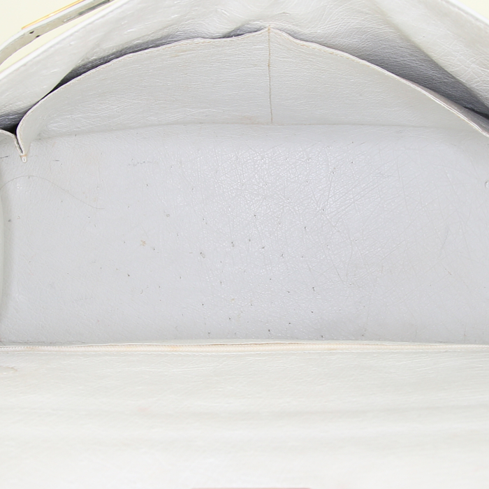 Bolso de mano Hermes Kelly 32 cm en avestruz blanco - Detail D2