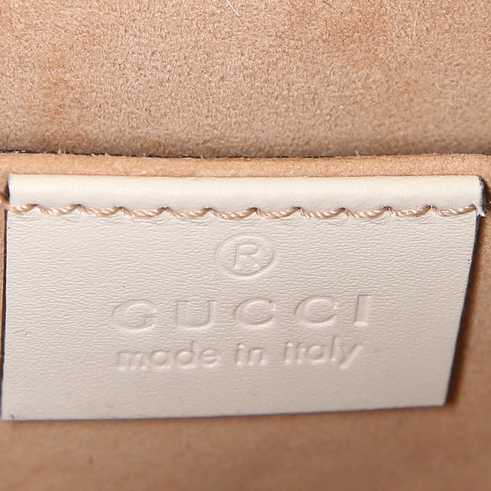 Gucci Sylvie shoulder bag in cream color leather - Detail D4
